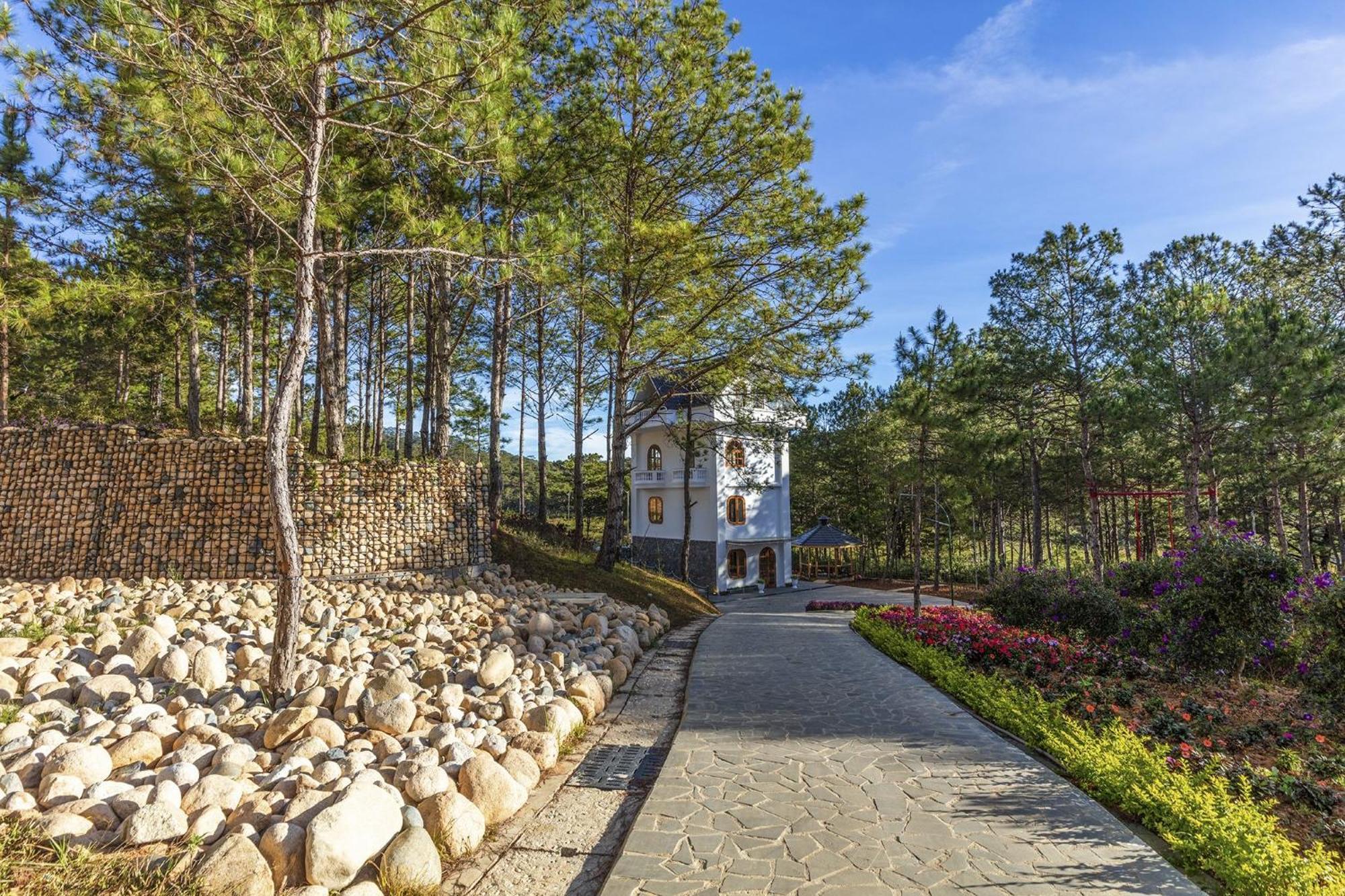 Rừng Lá Kim Resort Dalat Exterior foto